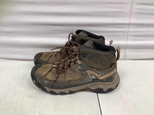 Keen Mens Shoes, 9, E-Comm Return - Lot 514