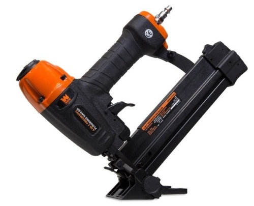 WEN 61741 4-in-1 18-Gauge Pneumatic Flooring Nailer and Stapler - Lot 175
