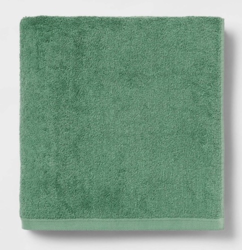 XL Everyday Bath Towel Light Green - Room Essentials, LOT of 4, New, Retail - $9 Each - Lot 205