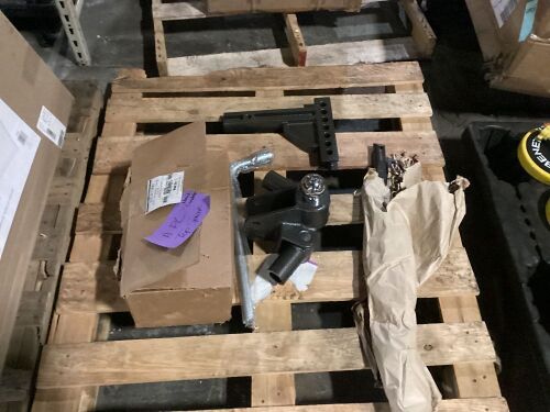 SwayPro Standard Hitch Head w/ Clamp-On Rotating Latches - Lot 16