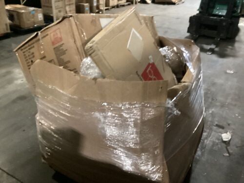 Pallet of Salvage Items - Items May Be Incomplete or Broken - Lot 802