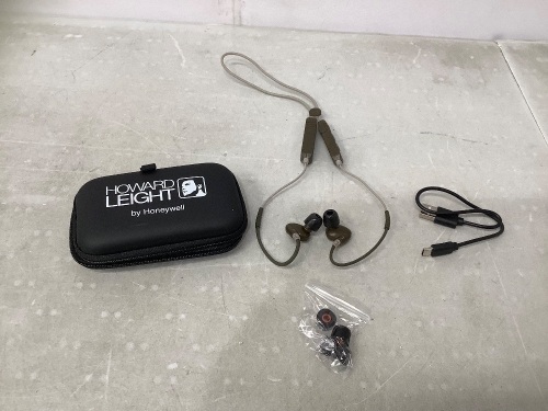 Impact Sport In-Ear Earbuds, Powers Up, E-Comm Return - Lot 58
