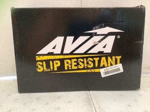 Avia Slip Resistant Mens Shoes, Size 11, Appears New - Lot 223