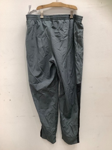 Under Armor Mens Pants, Size XL, Appears New  - Lot 562