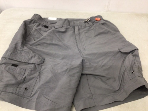 World Wide Sportsman Mens Shorts, Size 32, Missing Button, E-Comm Return - Lot 678