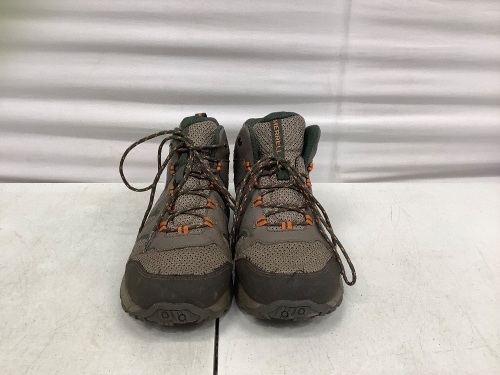 Merrell Boys Boots, Size 4, E-Comm Return - Lot 693