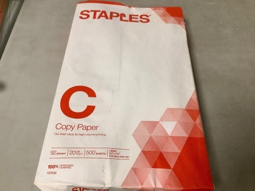 Lot of (8) Staples Copy Paper, E-Comm Return - Lot 525