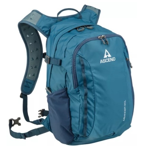 Ascend Meander 20L Daypack - Blue, E-Commerce Return, Chest Strap Broken - Lot 776