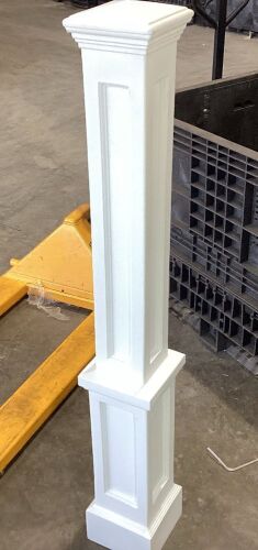White Newel Post  - Lot 292