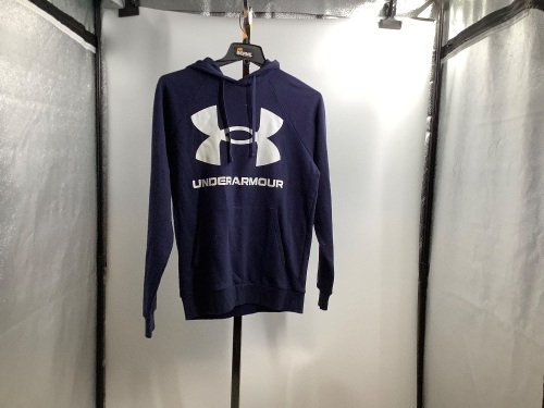 Under Armour Hoodie, Small, Appears New - Lot 355