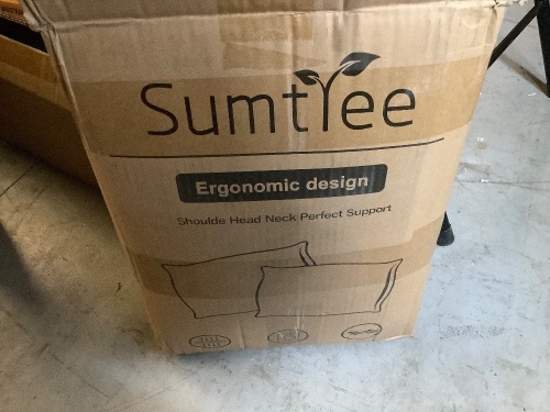 Sumtree, 2 Pack Pillows, Appears New - Lot 282