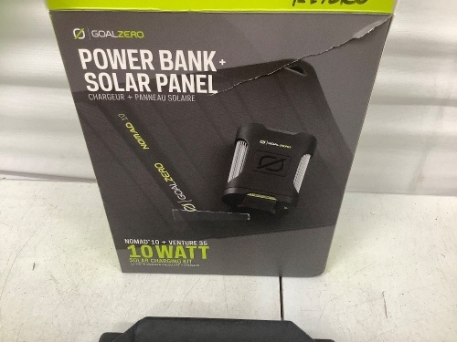 Power Bank w/ Solar Panel - Lot 41