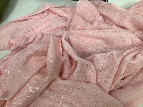 60"x102" Rectangular Tablecloth - Lot 576