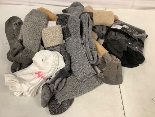 Large Lot of Socks - Lot 258