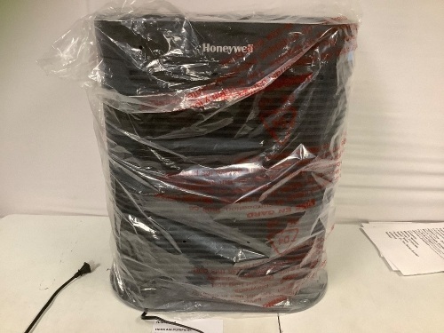 HEPA Air Purifier, Airborne Allergen Reducer - Lot 71