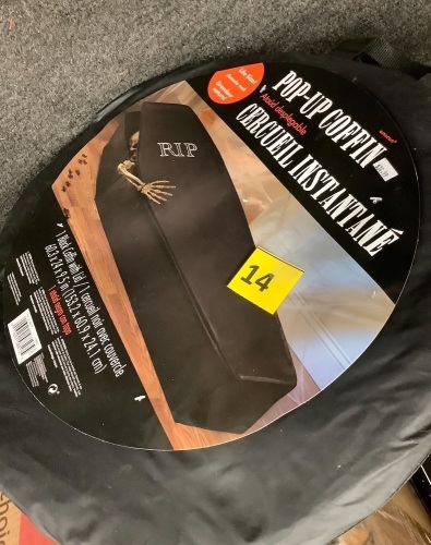 Halloween Decoration, Pop-Up Coffin - Lot 14
