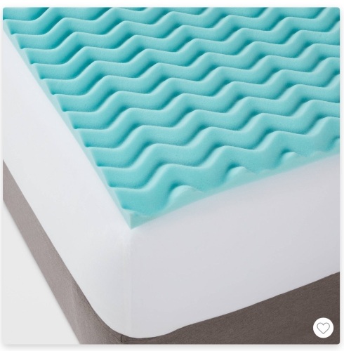 Queen 1.5" Reversible Wave Memory Foam Mattress Topper, Like New, Retail - $40 - Lot 280