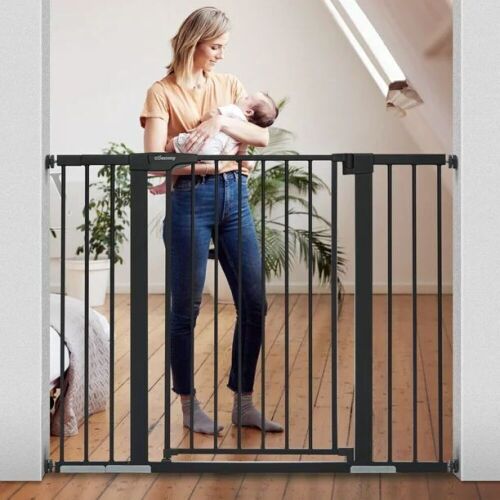 Baby Safety Gate 29.5"-43.3" - Lot 260