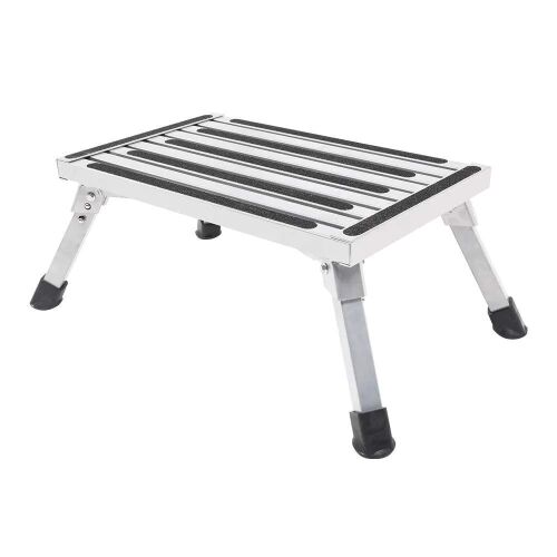 Aluminum Anti-Slip Folding Ladder - Lot 417