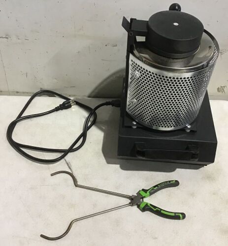 3KG 2102 Gold Digital Melting Furnace - For Parts (Does Not Power On) - Lot 784