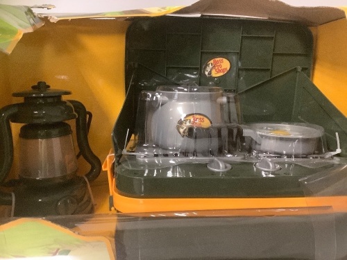 Camp Stove Set, 20 Piece Set - Lot 157