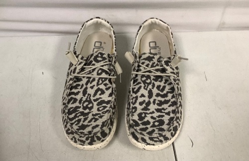Womens Wendy Shoes, Size 9 - Lot 19