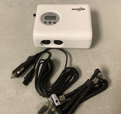 Portable Car Tire Inflator Air Pump - Lot 223