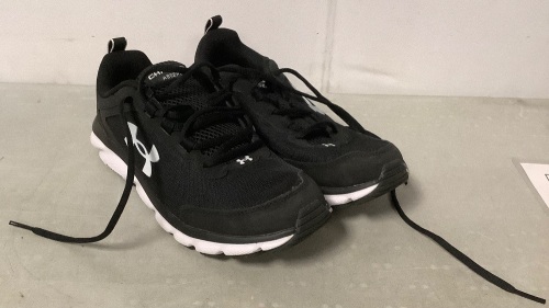 Mens Charged Running Shoes, Size 8.5 - Lot 400