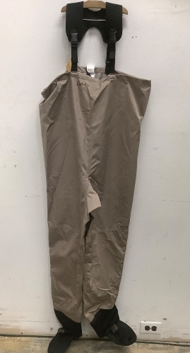 Womens Stocking Foot Waders, Size LR - Lot 22