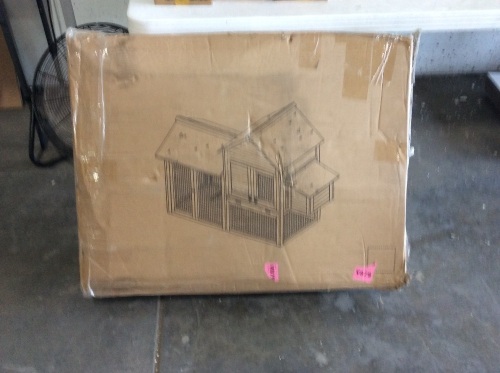 Chicken Coop - E-Comm Return, Unknown Condition  - Lot 367