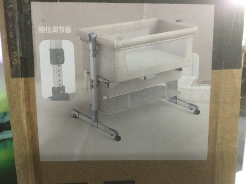 Portable Crib Bedside Co Sleeper - New  - Lot 502