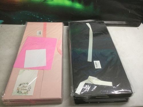 Lot of (35) Foldable Gift Boxes with Lid & Ribbon,  10" x 7" x 3.5", (14) Pink, (21) Black - New - Lot 618