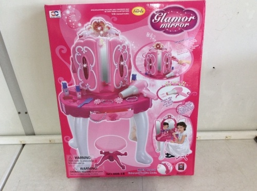 Childrens Glamor Mirror Play Set - Appears New  - Lot 339