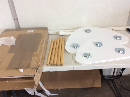 HOMFA Nesting Coffee End Tables, White, Set of 2 - Unknown Condition  - Lot 358