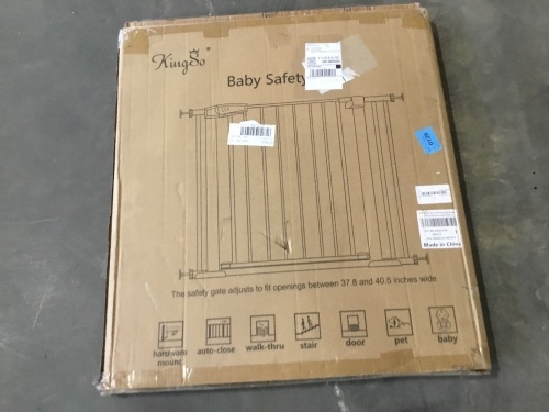 Baby Gate - Appears New - Lot 668
