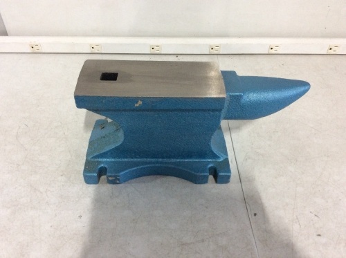 55LB Round Horn Anvil - Appears New  - Lot 770