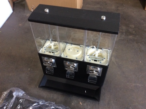 Bulk Candy Vending Machine 3 Head Dispenser Metal Trivend - Appears New  - Lot 67
