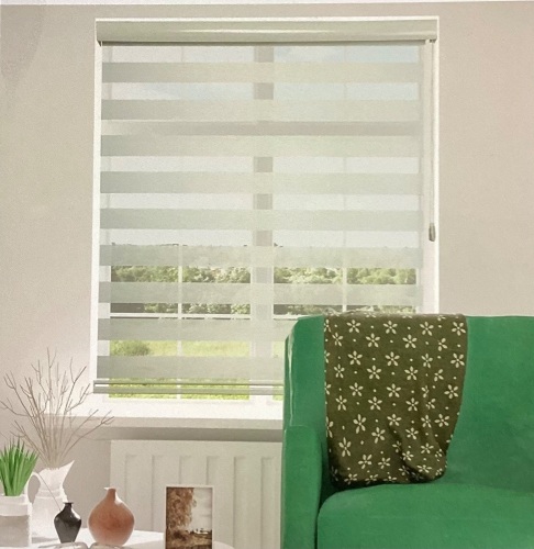 Shades Custom Size Zebra Blinds Roller Sheer ShadesBlinds Light Filtering Window Treatments Privacy LightControl for Day and Night (Maxim Height 72inch) (CreamColor) (Width 49inch), Like New, Retail - $35.99 - Lot 30