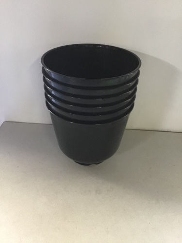 Black Plastic Planters, LOT of 6, Neew, Retail - $5 - Lot 273