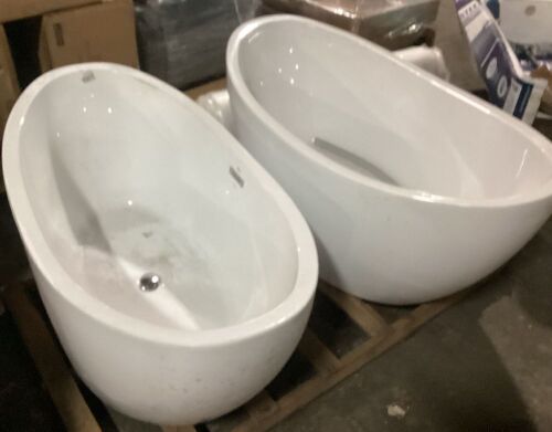 Lot of (2) Ferdy Freestanding Acrylic Bathtubs - Missing Hardware - Lot 65
