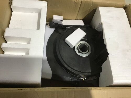 110V Automatic Garage Roller Door Opener Motor w/ 3 Remote - Lot 1130