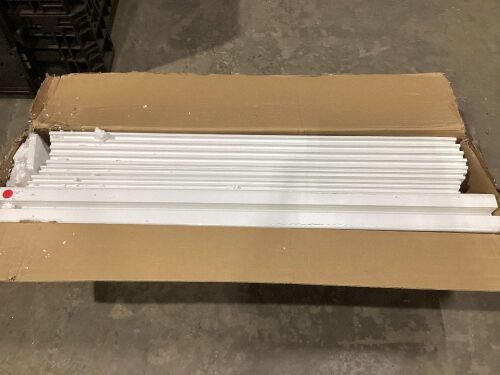 Tooca Vinyl Privacy Screen  - Lot 291