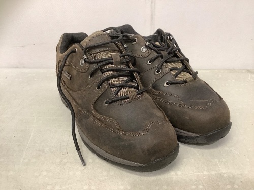 Mens Waterproof Walking Boots, Size 9.5 4E - Lot 138