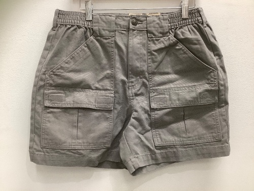 Mens Beachcomber Cargo Shorts, Size 32 - Lot 352