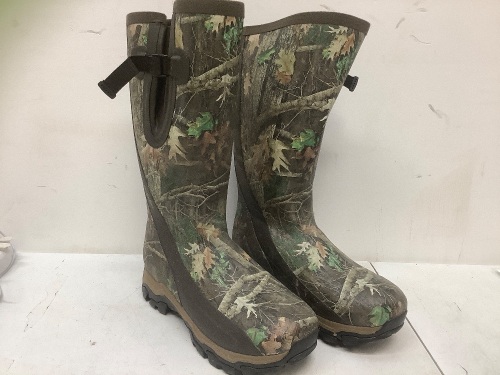 Camo Muck Boots, 10M - Lot 227