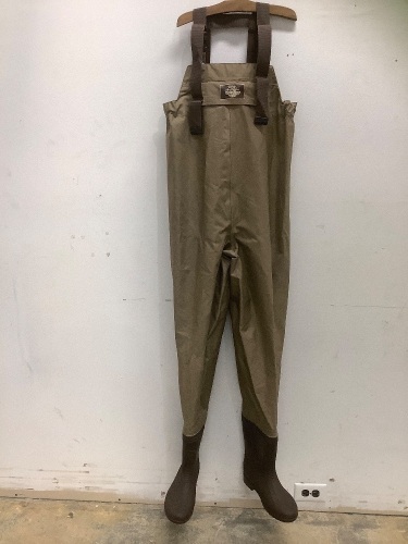 White Water Fly Shop Waders, Size 8 Regular - Lot 195