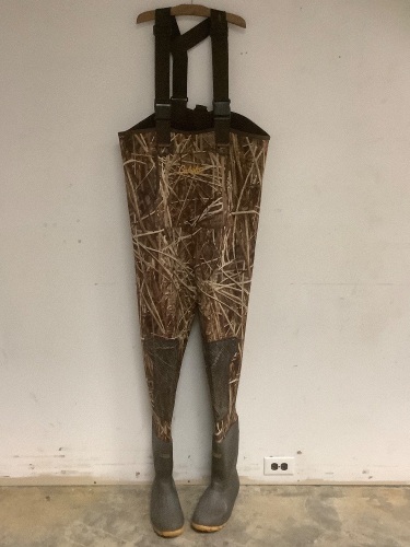 Waders, Camo, 11, Used - Lot 226