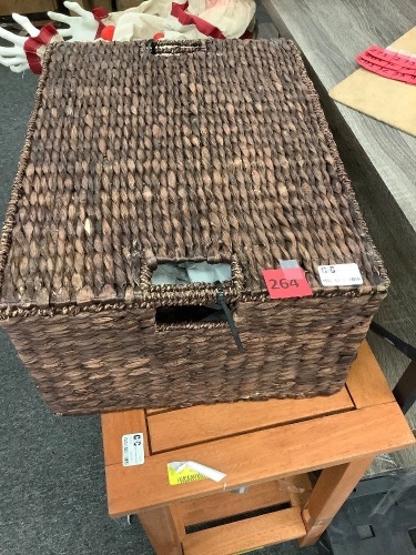 Large Hyacinth Storage Baskets w/ Handles, Lid - Lot 264