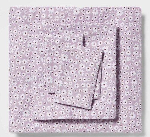 Full Printed Microfiber Sheet Set Light Purple Daisy - Room Essentials, Like New, retail - $15 - Lot 86
