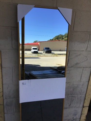 Vertical Mirror, Like New - Lot 115